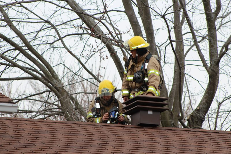 Les pompiers ont réussi à limiter les dégâts à la cuisine.