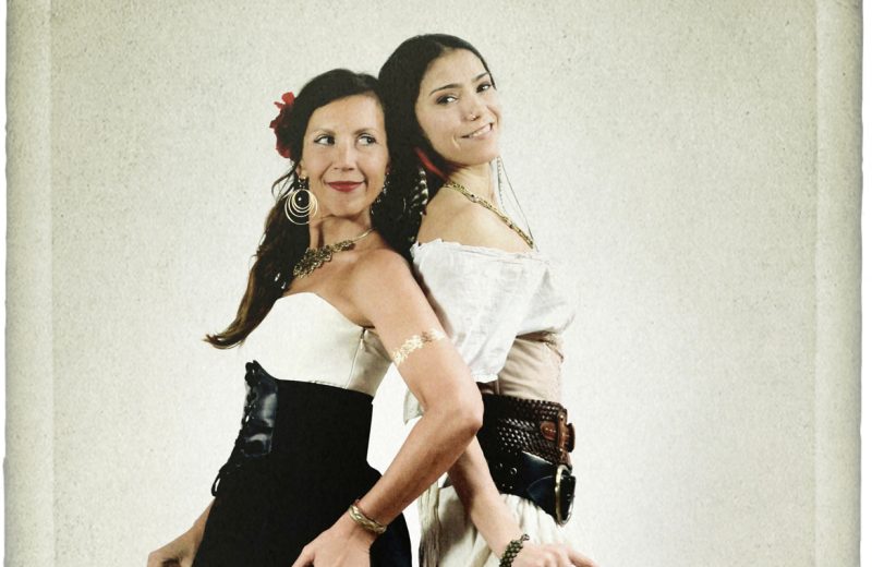 Pour 5$, il sera possible de fêter le 10e anniversaire de la Maison de la culture Villebon le jeudi 8 mars en compagnie de Bïa et de Mamselle Ruiz avec leur spectacle Bandidas, essentiellement chanté en espagnol.
Photo: Gracieuseté