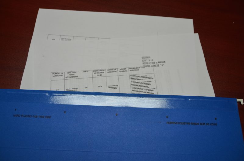 L’Œil Régional a obtenu la liste des dettes non payées grâce à une demande d’accès à l’information. Photo: Denis Belanger