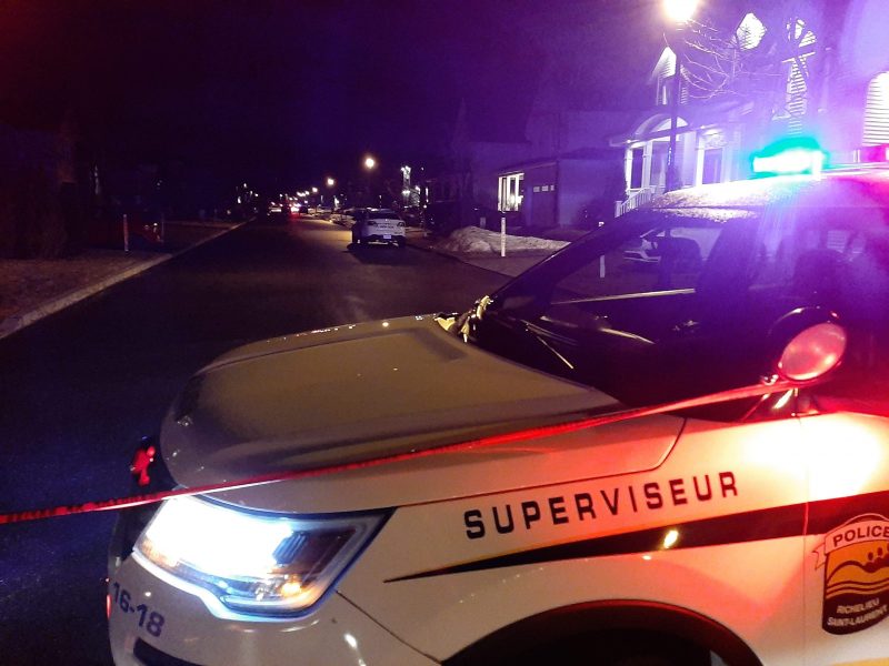 Les policiers ont arrêté quatre suspects en lien avec la tentative de meurtre sur un avocat de Mont-Saint-Hilaire en mars dernier. Photo Vincent Guilbault.